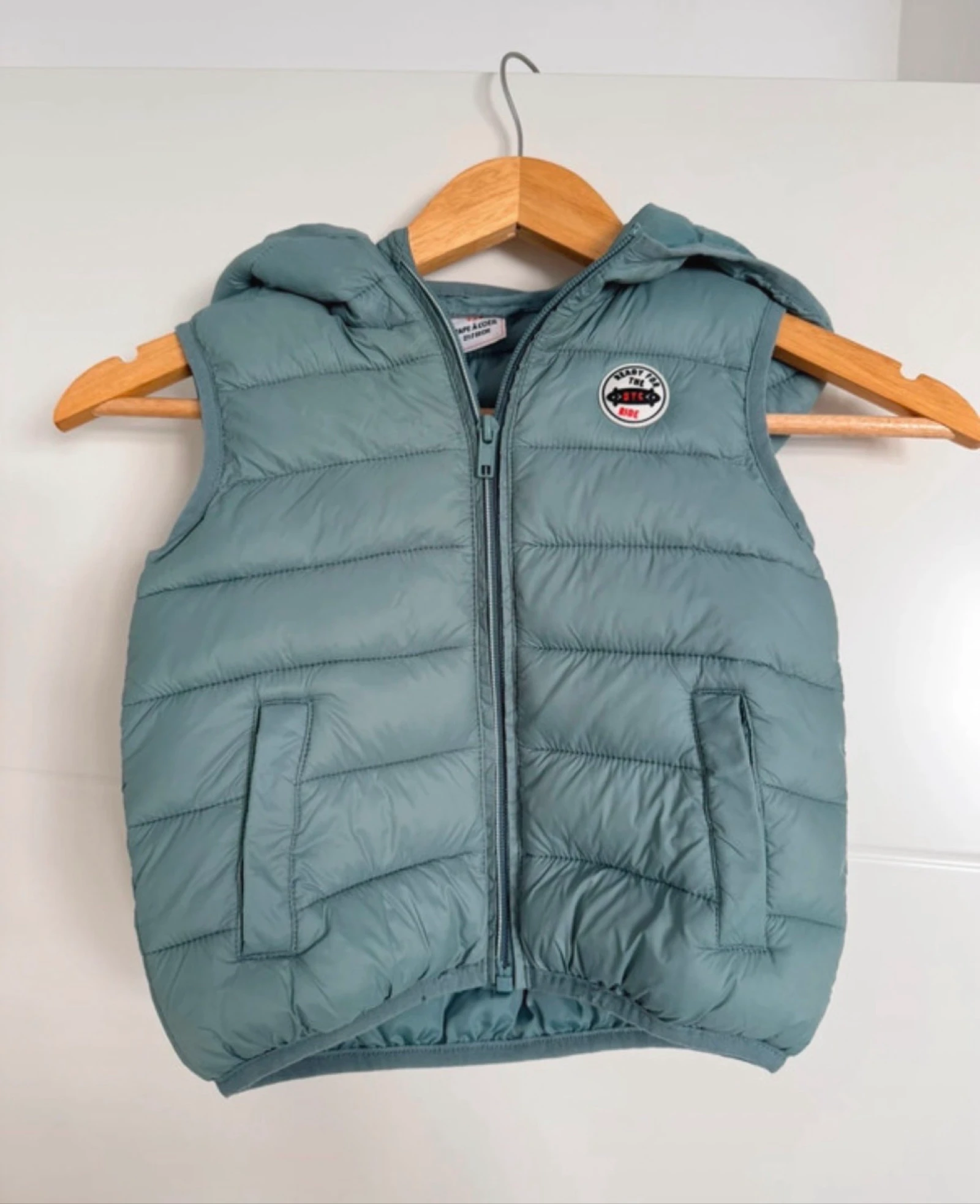 Nuevo | abrigo de bebé sin mangas con capucha impermeable verde | TAO | 18 meses 86cm – photo 3